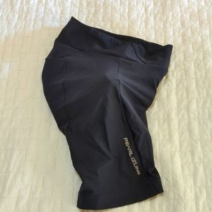 Women's Pearl Izumi Attack cycling shorts. Black. Size Small.